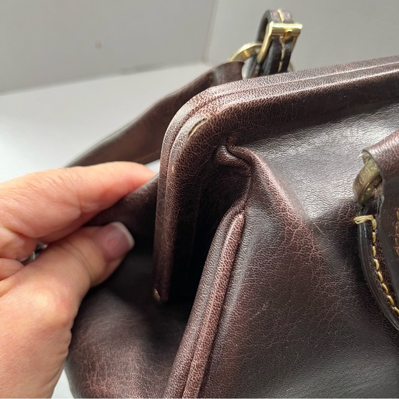 LIZ CLAIBORNE SHOULDER WITH A VINTAGE APPEAL - Picture 12 of 16